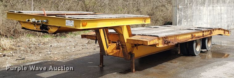 Miller 0TG tilt deck equipment trailer - DH5811