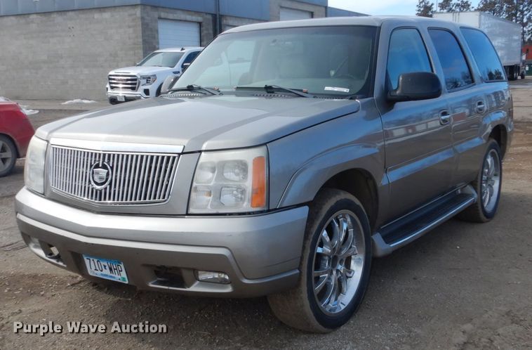 2002 Cadillac Escalade  SUV - GW9606