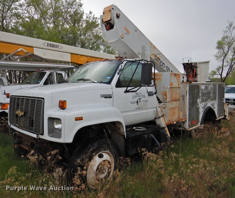 1993 Chevrolet Kodiak bucket truck - DI0069