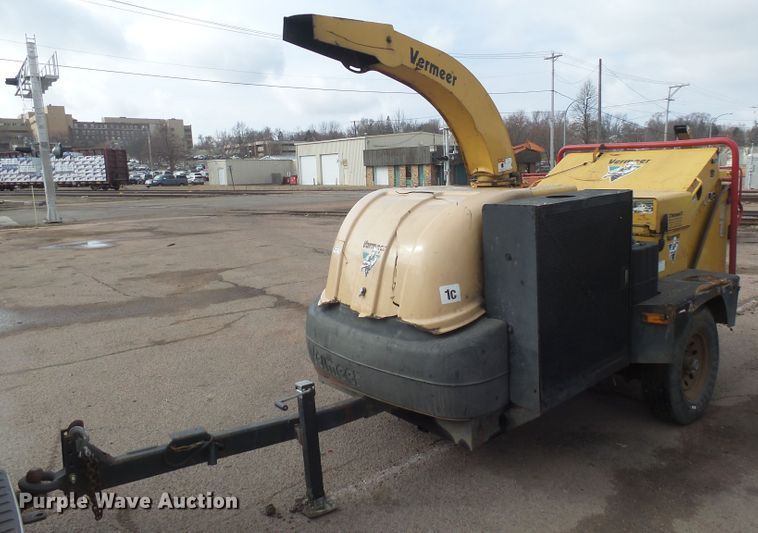 Vermeer BC1400 wood chipper - FR9525