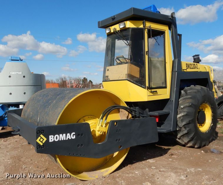 Bomag BW213D-2 single drum vibratory roller - DH2383