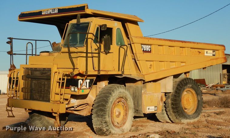 1995 Caterpillar 769C  off road haul truck - DH2389