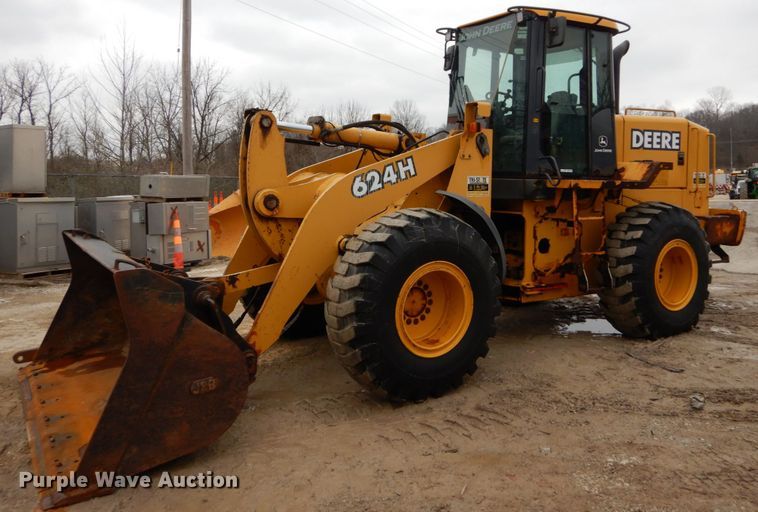 2003 John Deere 624H  wheel loader - GB9853