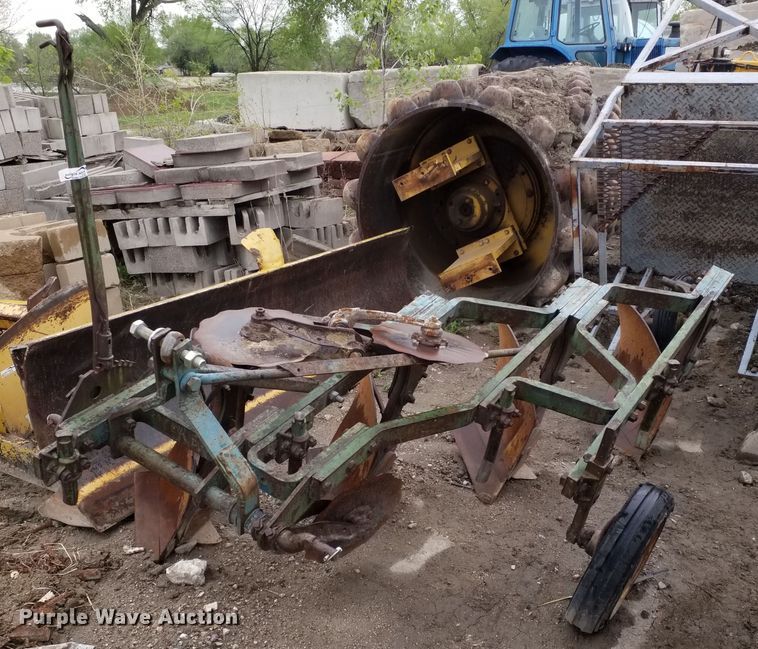 Four bottom plow - GY9189