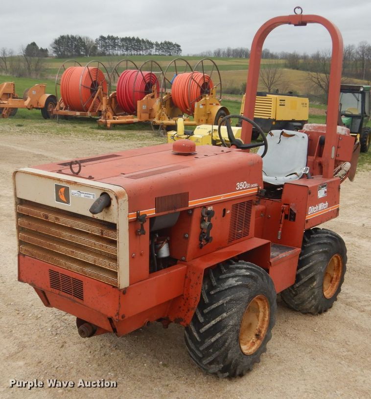 Ditch Witch 350SX cable plow - GW9801
