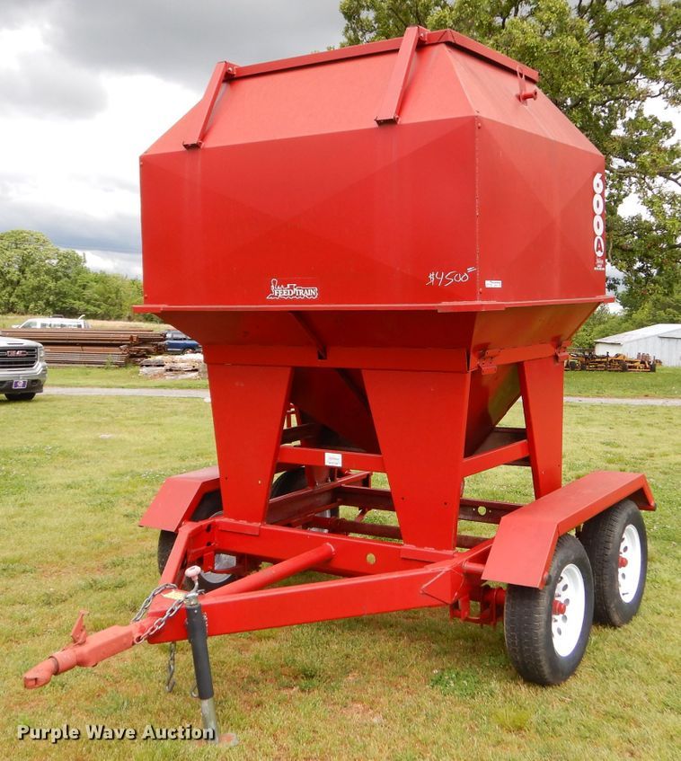 Feed Train 600A seed tender - GP9153