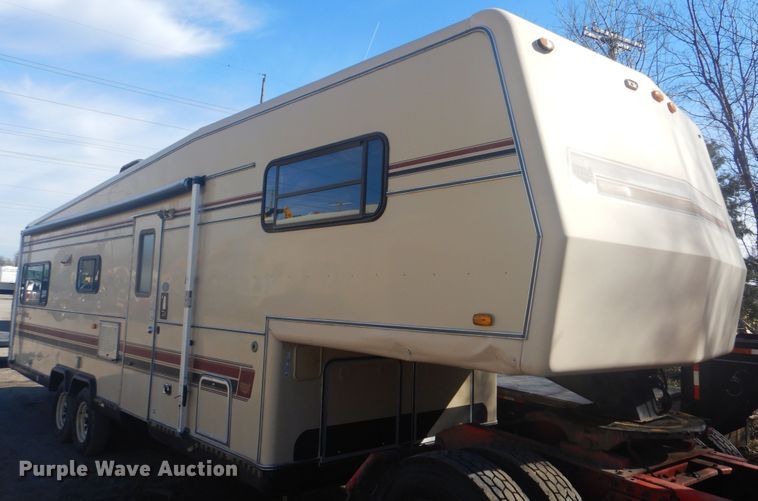 1987 Holiday Rambler Monitor DGL camper - GD9236