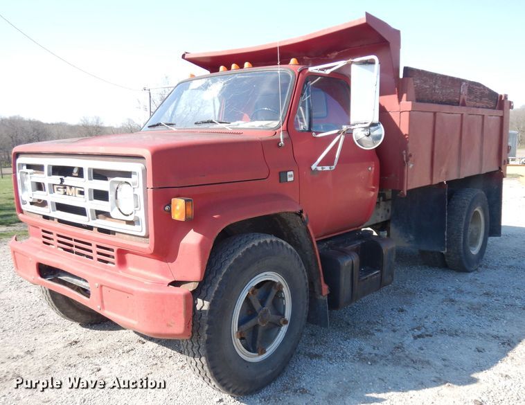 1987 GMC 7000 dump truck - GY9003