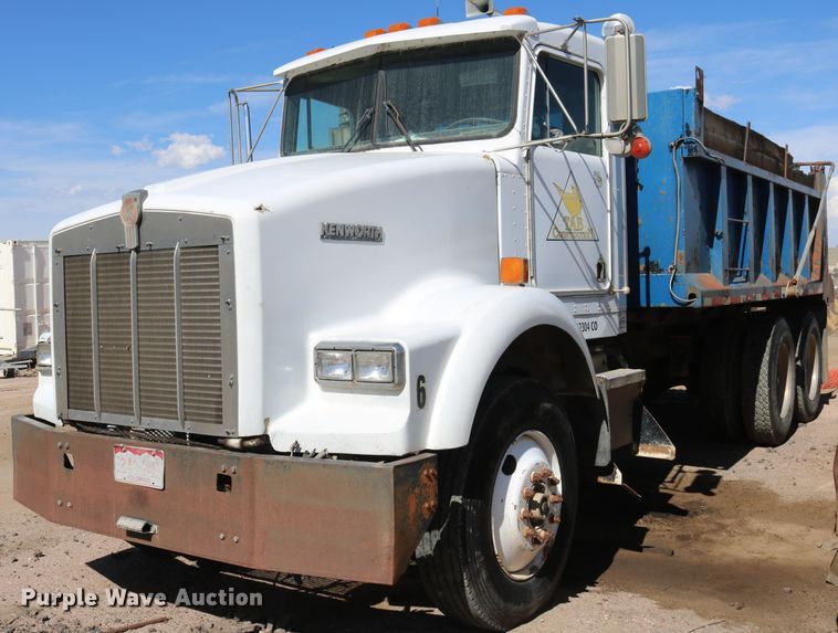1993 Kenworth T800  construction dump truck - DD6115