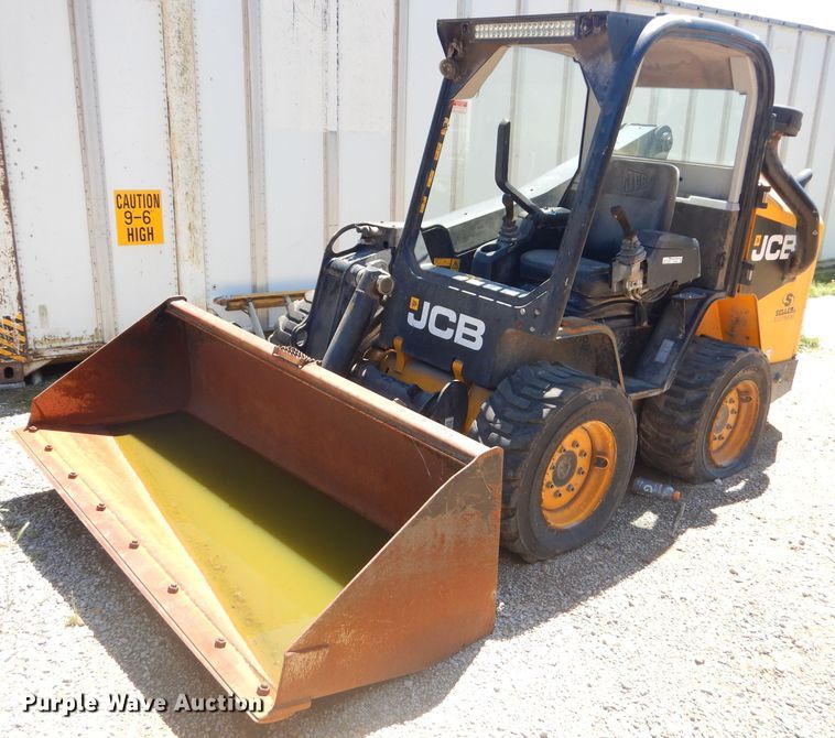 JCB 260  skid steer loader - GN9401