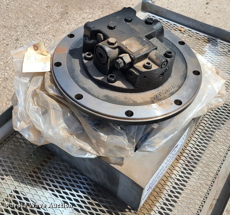 Takeuchi TL250 skid steer final drive - K5953