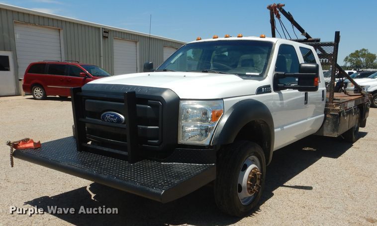2016 Ford F550 Super Duty  flatbed truck - HC9049