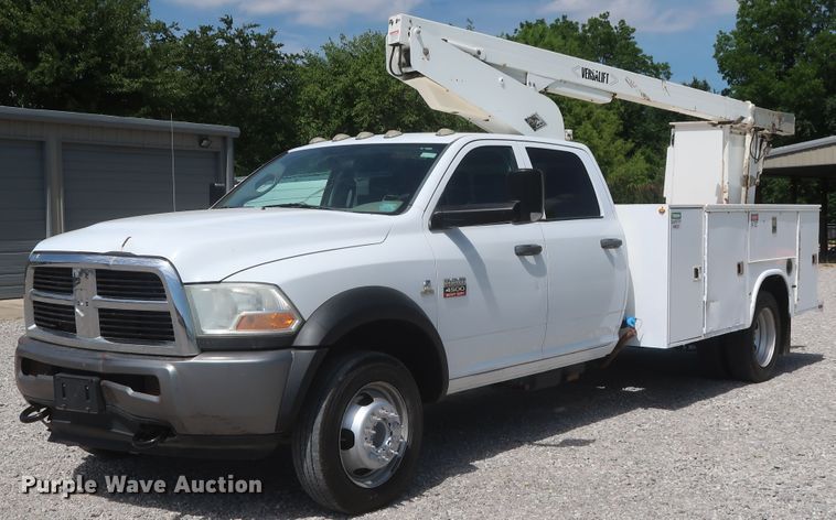 2011 Dodge Ram 4500HD  Crew Cab bucket truck - GS9942