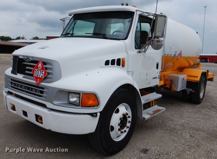2005 Sterling Acterra  propane truck - GM9065