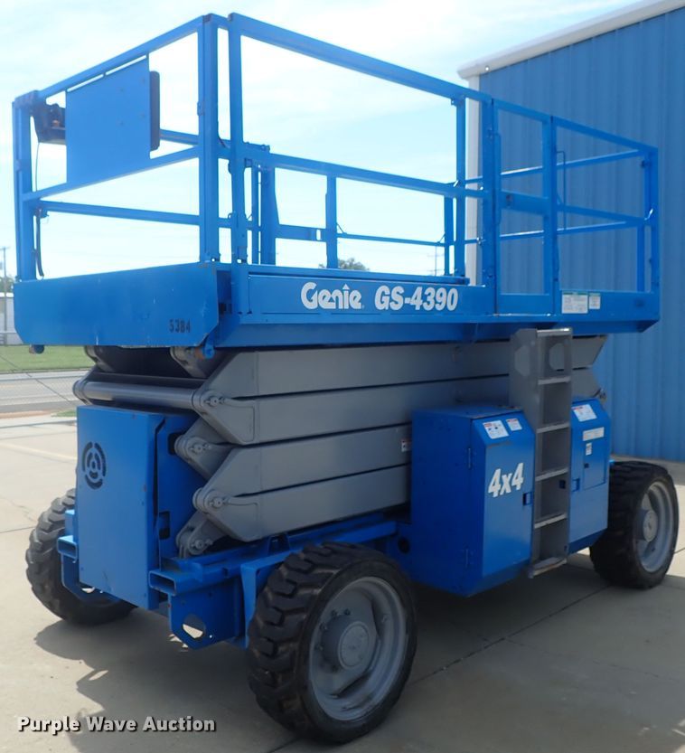 2007 Genie GS-4390  scissorl lift - DG2269