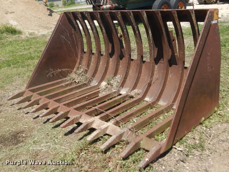 103"W skeletonized loader bucket - GA9090