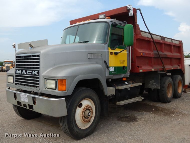 1997 Mack CH600  dump truck - DJ4273