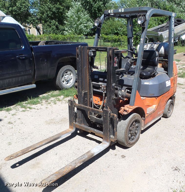 2005 Toyota 7FGCU25  forklift - DF0854