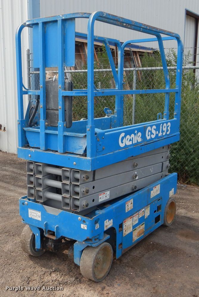 2012 Genie GS-1930  scissor lift - GC9209