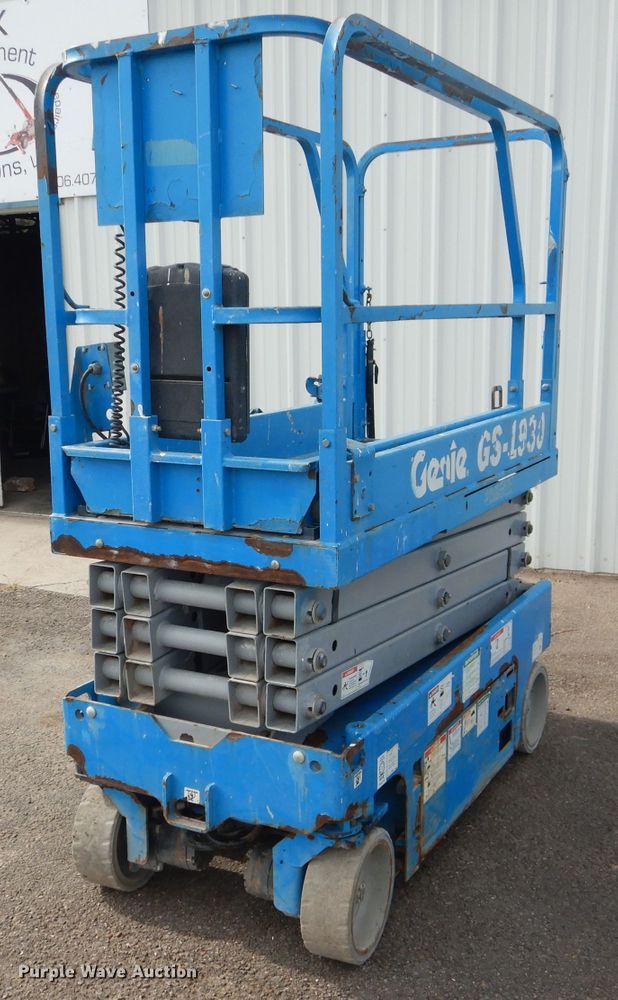2012 Genie GS-1930  scissor lift - GC9211
