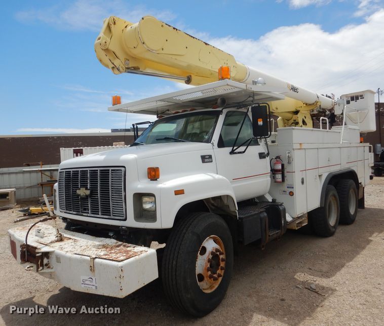 1999 Chevrolet C8500  bucket truck - DG4508