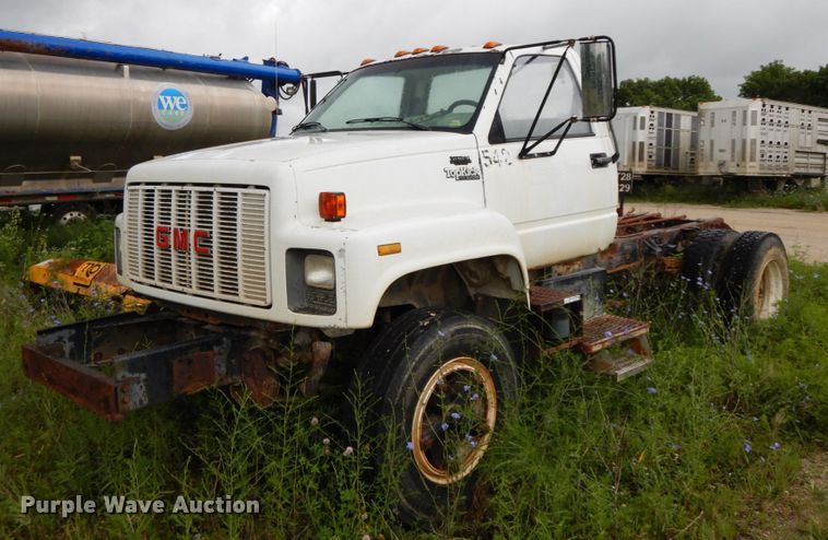 1994 GMC TopKick  truck cab and chassis - HM9729