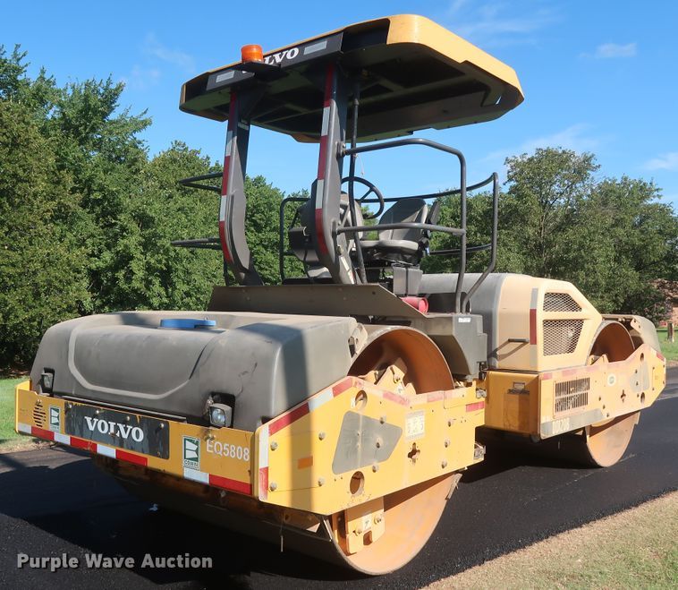 2014 Volvo DD120B  double drum vibratory roller - HT9657