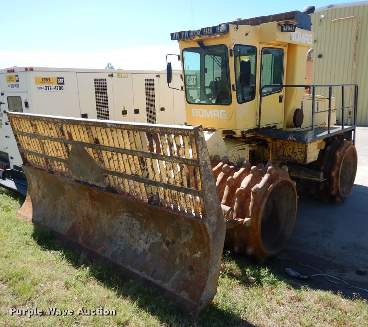 2001 Bomag BC771RB  landfill compactor - HV9176