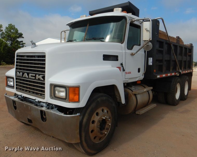2007 Mack CHN613 dump truck - DI0292