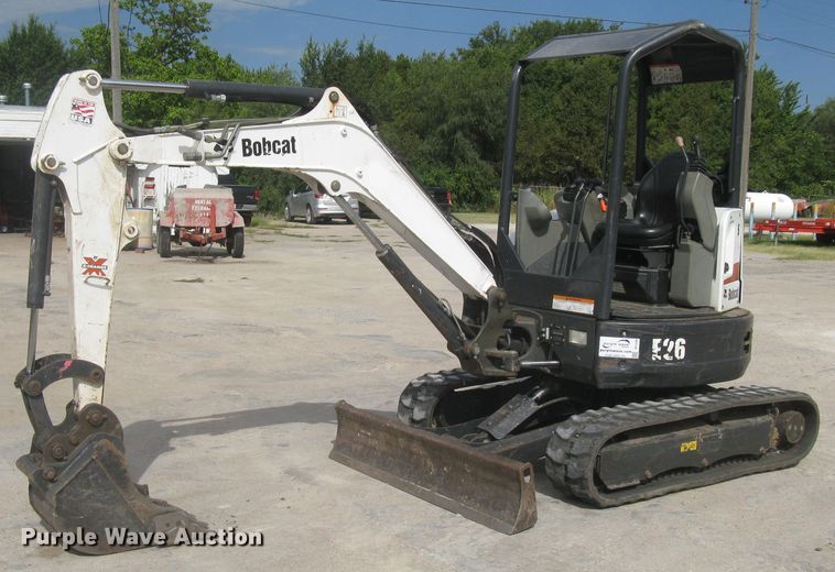 Bobcat E26  mini excavator - DC1446