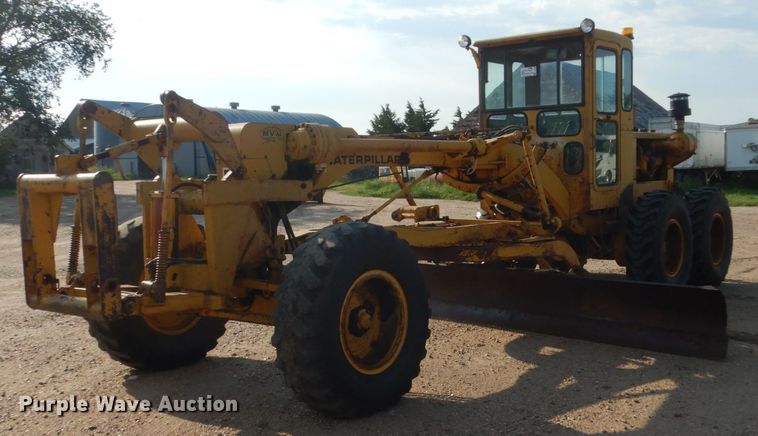 1967 Caterpillar 12F  rigid frame motor grader - DC4508