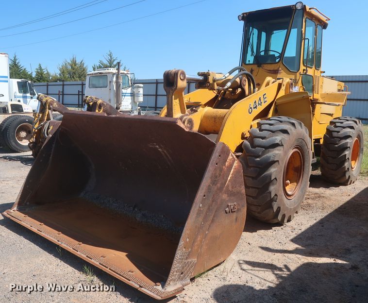 1992 John Deere 644E  wheel loader - DH0974