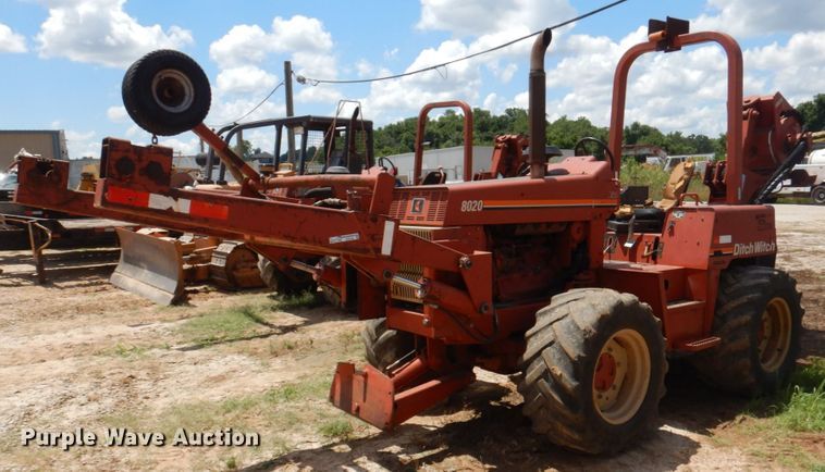 Ditch Witch 8020  cable plow - HG9180