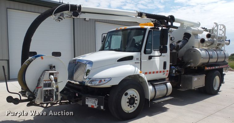 2010 International DuraStar 4300  sewer rodder truck - EF9644