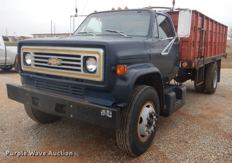 1988 Chevrolet C70 dump truck - GD9219