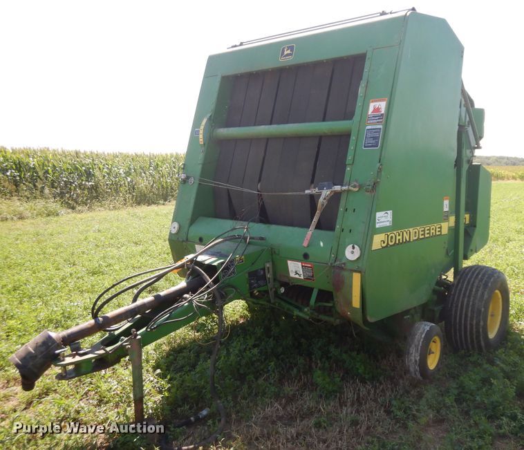 2002 John Deere 566  round baler - DF6666