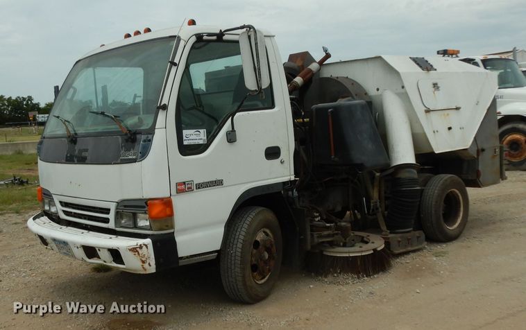 1998 GMC TB400  street sweeper truck - DG6882
