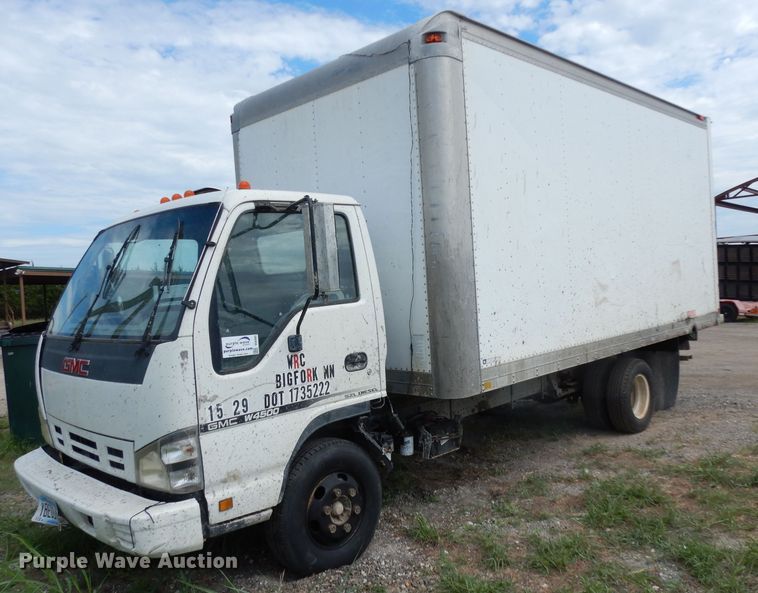 2007 GMC W4500  box truck - DG6885