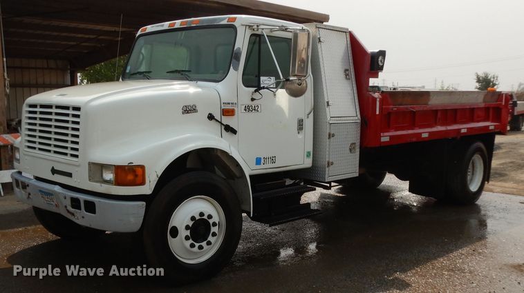 2001 International 4700  dump truck - DJ6506