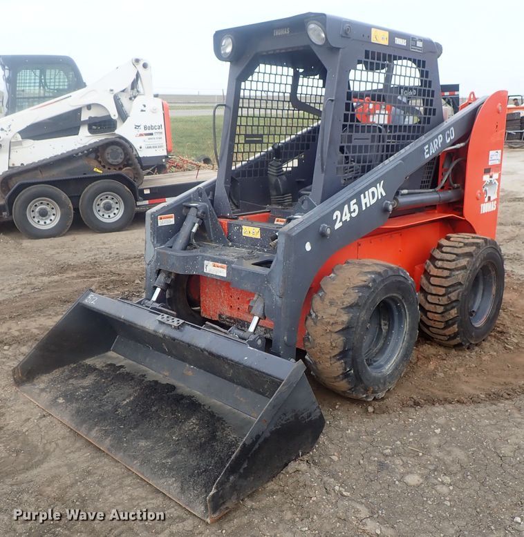 2001 Thomas 245 HDK  skid steer loader - DI4746