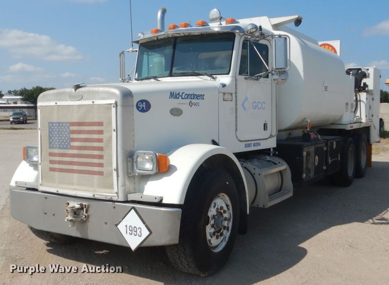 1994 Peterbilt 378  fuel truck - FT9223