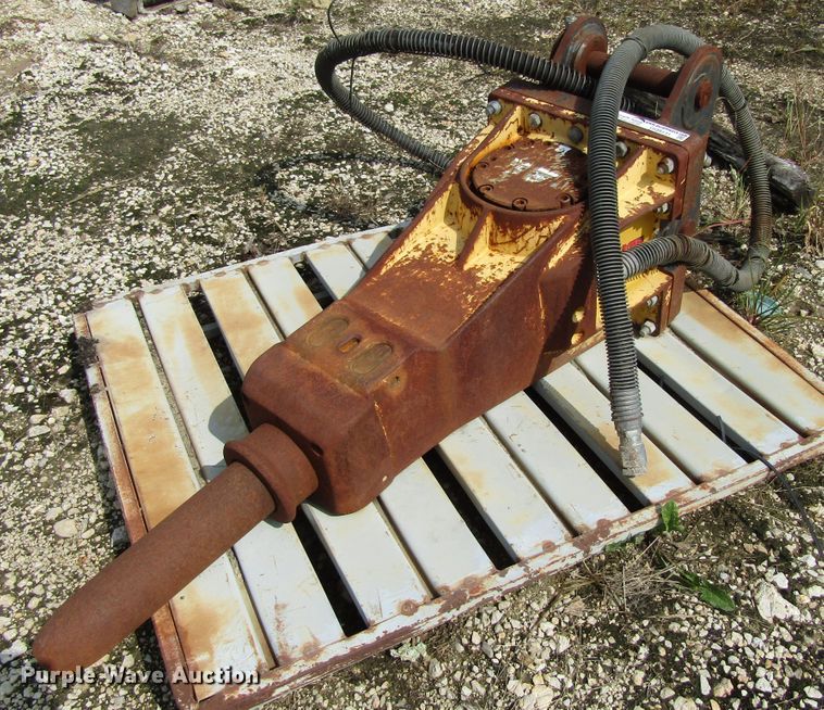 2008 Atlas Copco breaker - GQ9131