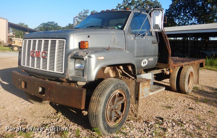 1990 GMC C6000  flatbed truck - DI0375