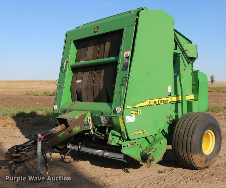 John Deere 568 Mega Wide Plus  round baler - DD5410