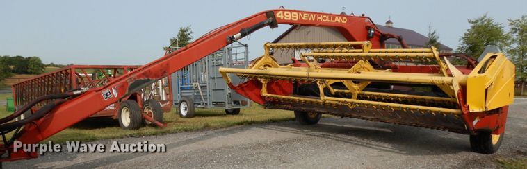 New Holland 499  windrower - DH6624