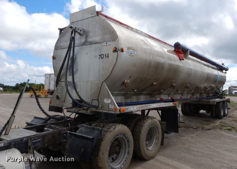 2006 Hensley ATL-36-28-8 feed delivery trailer - HM9742