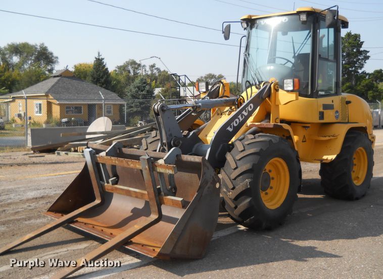 2005 Volvo L30B  wheel loader - HO9533