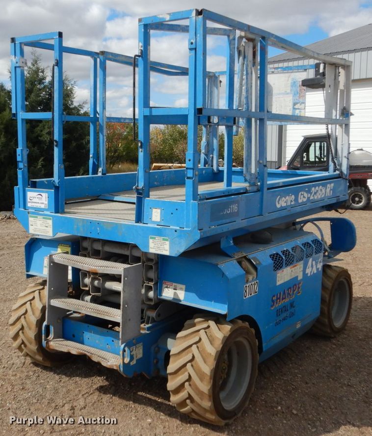 2007 Genie GS-2668  scissor lift - DC8813