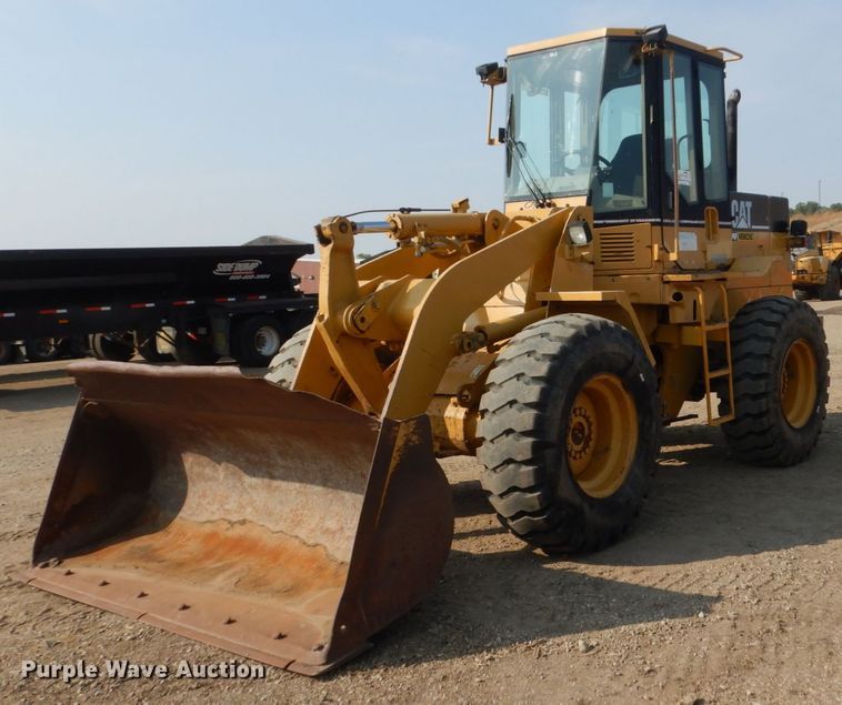1996 Caterpillar 924F  wheel loader - DC8946