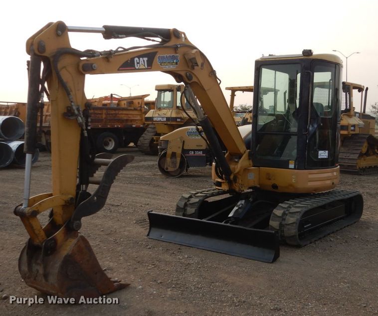 2006 Caterpillar 304 CR  mini excavator - DC8989